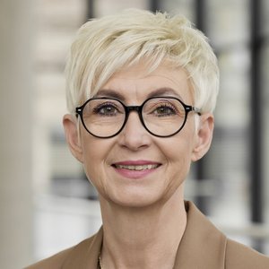 Manuela Härtelt-Dören